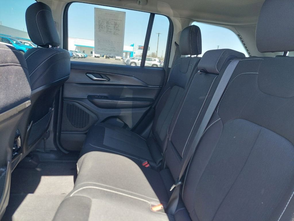 2024 Jeep Grand Cherokee Laredo