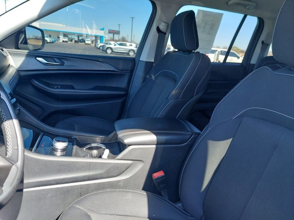 2024 Jeep Grand Cherokee Laredo
