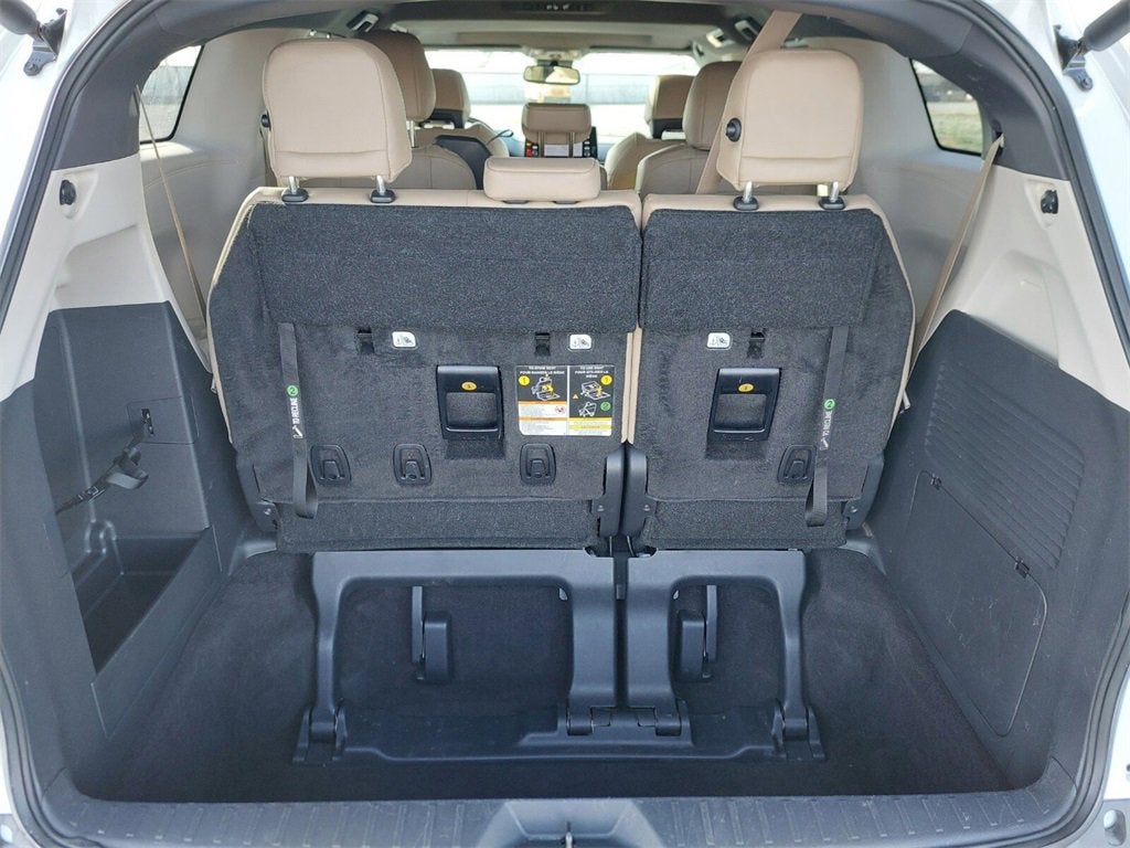 2023 Toyota Sienna XLE