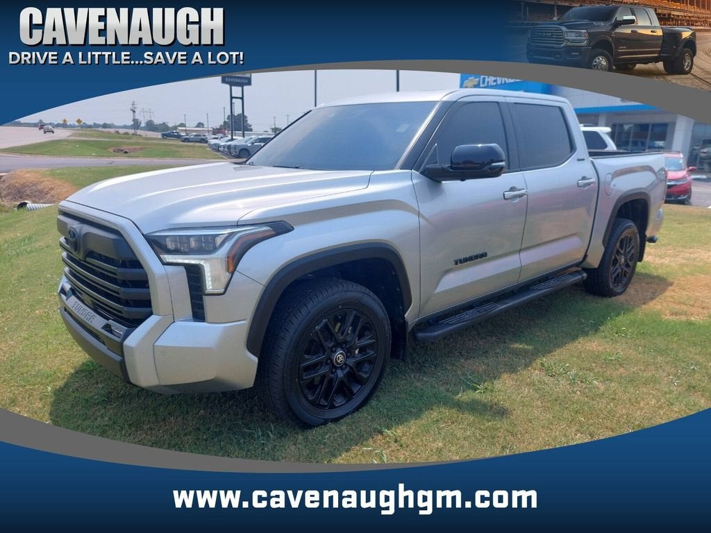2025 Toyota Tundra 4WD SR5