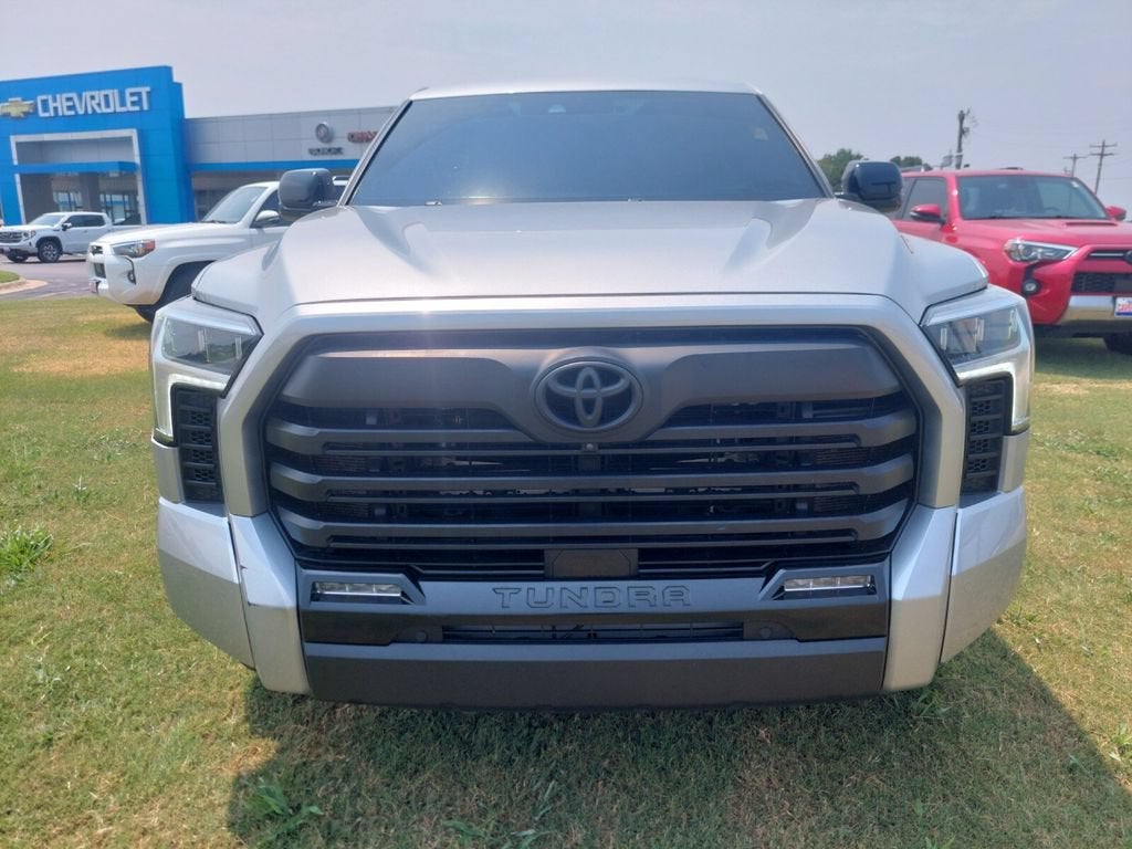 2025 Toyota Tundra 4WD SR5