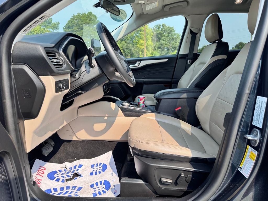 2022 Ford Escape SEL