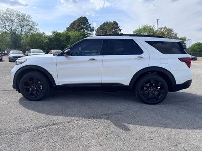 2024 Ford Explorer ST-Line