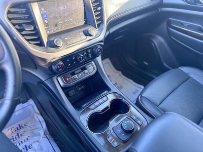 2023 GMC Acadia AT4