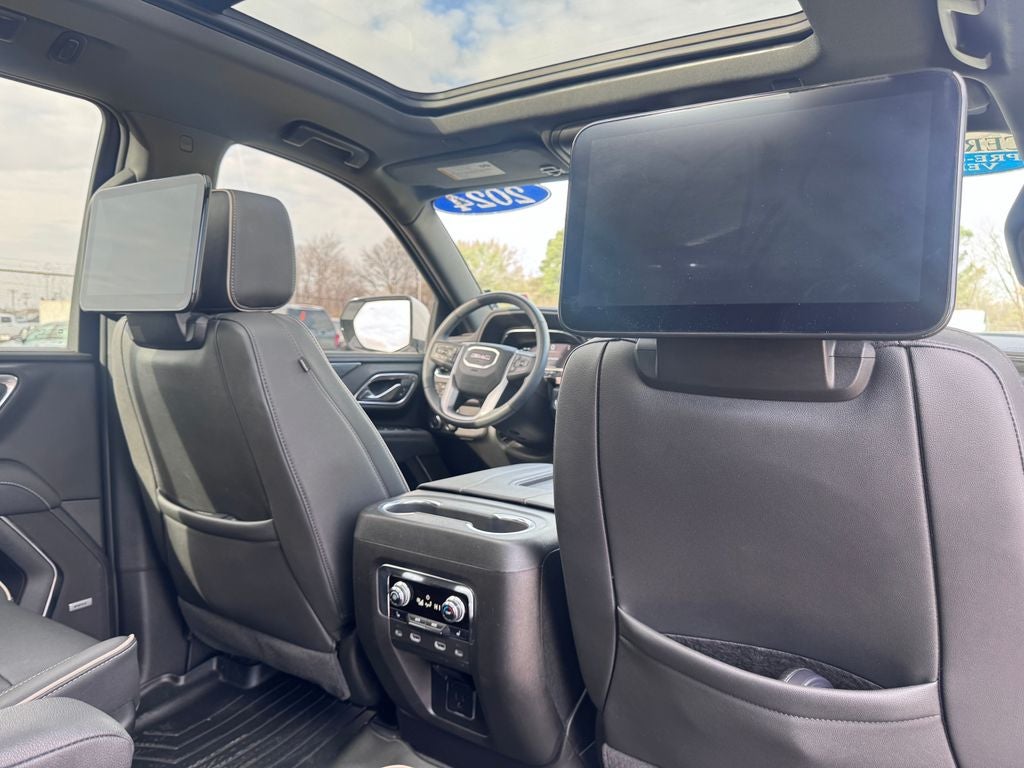 2024 GMC Yukon SLT