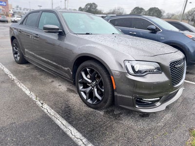 2023 Chrysler 300 Touring