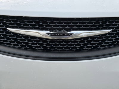 2024 Chrysler Voyager LX