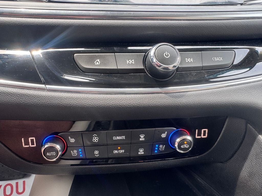 2022 Buick Enclave Avenir