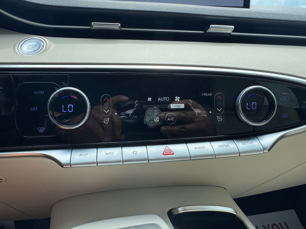 2024 Genesis GV70 2.5T