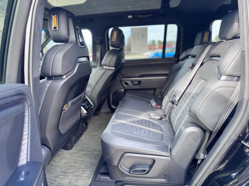 2023 Rivian R1S Adventure