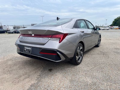 2024 Hyundai ELANTRA SEL
