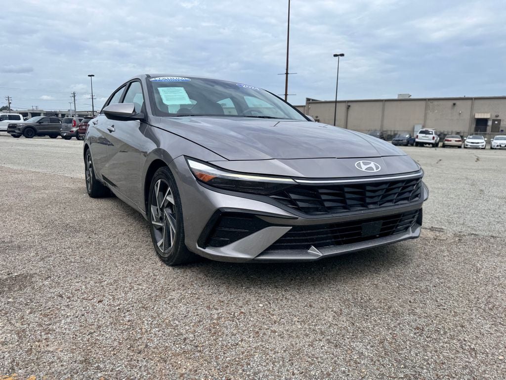 2024 Hyundai ELANTRA SEL