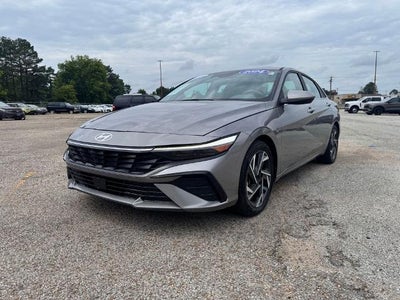 2024 Hyundai ELANTRA SEL