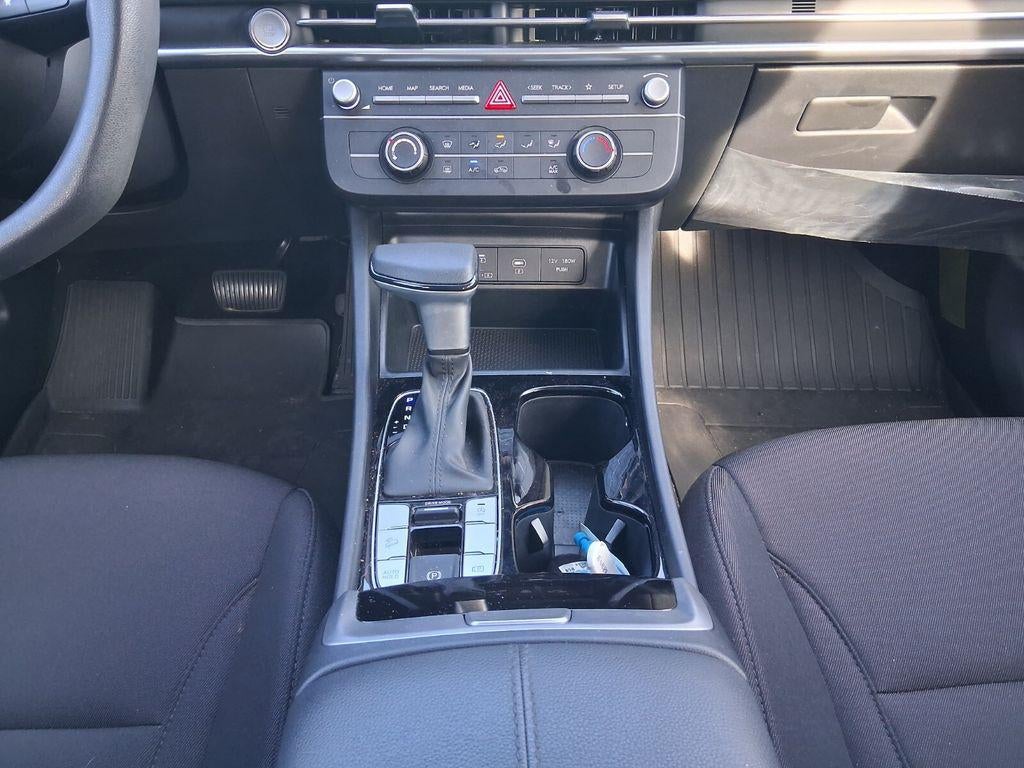 2025 Hyundai TUCSON SE FWD