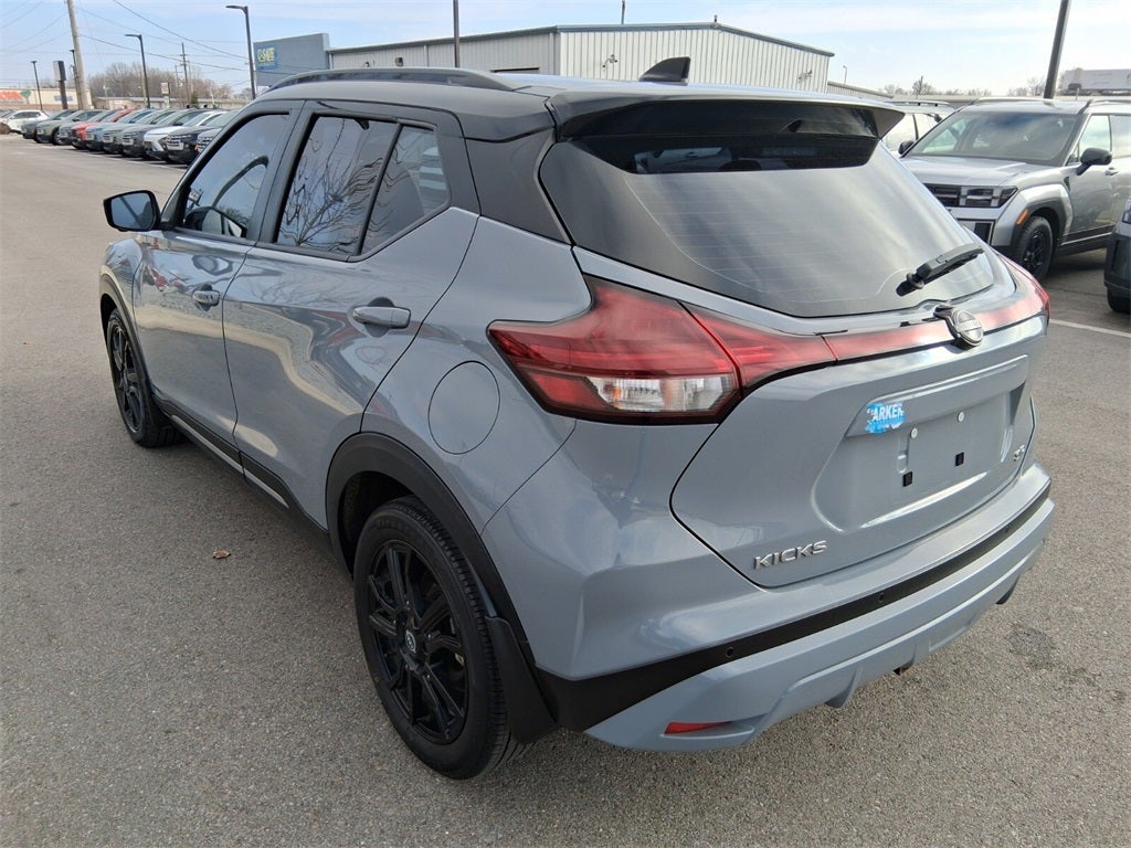2023 Nissan Kicks SR