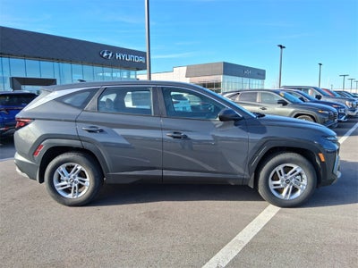 2025 Hyundai TUCSON SE AWD