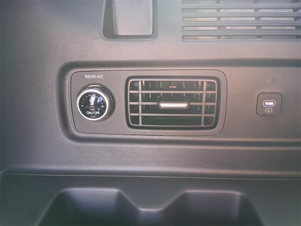 2025 Hyundai SANTA FE HYBRID Limited