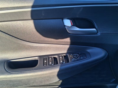 2021 Hyundai SANTA FE SE