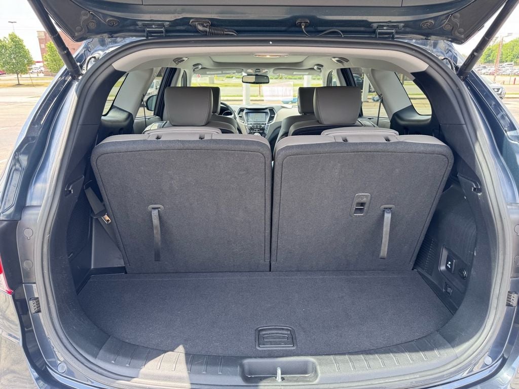 2019 Hyundai SANTA FE SE