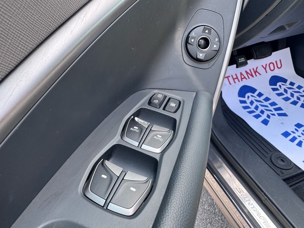 2019 Hyundai SANTA FE SE