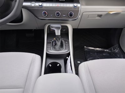 2026 Hyundai KONA SE FWD