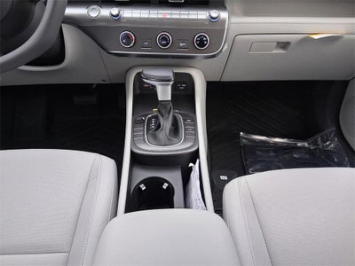 2026 Hyundai KONA SE FWD