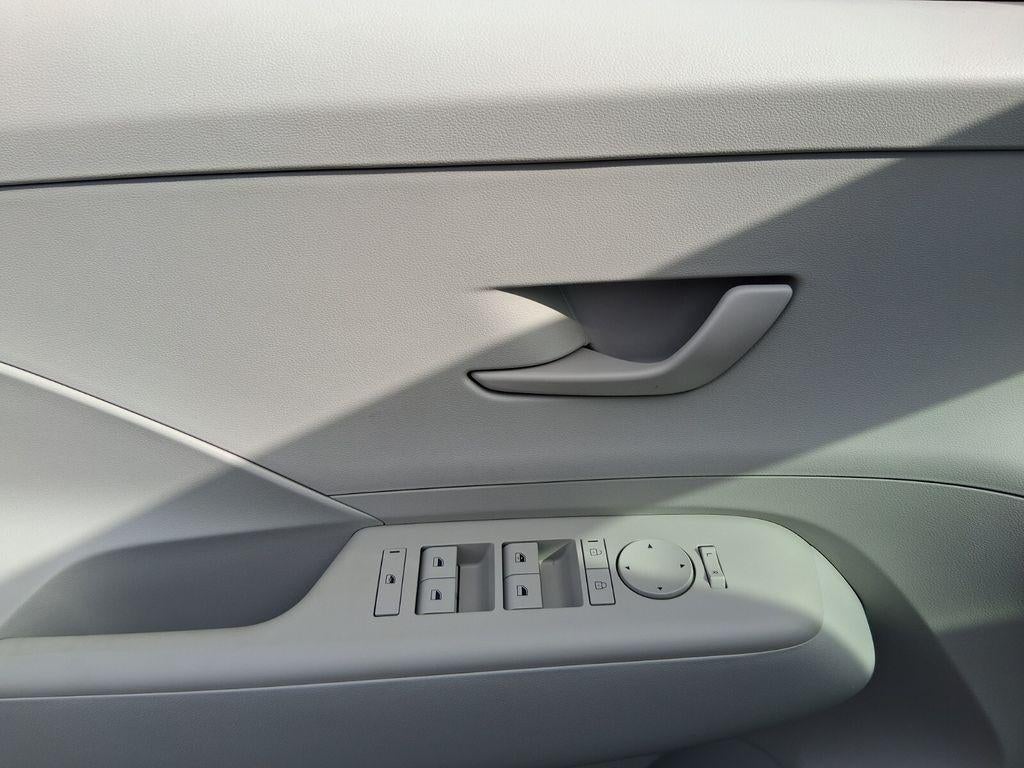 2026 Hyundai KONA SE AWD