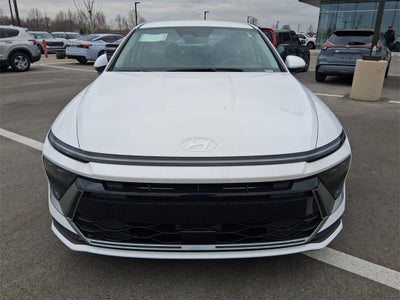 2025 Hyundai SONATA SE