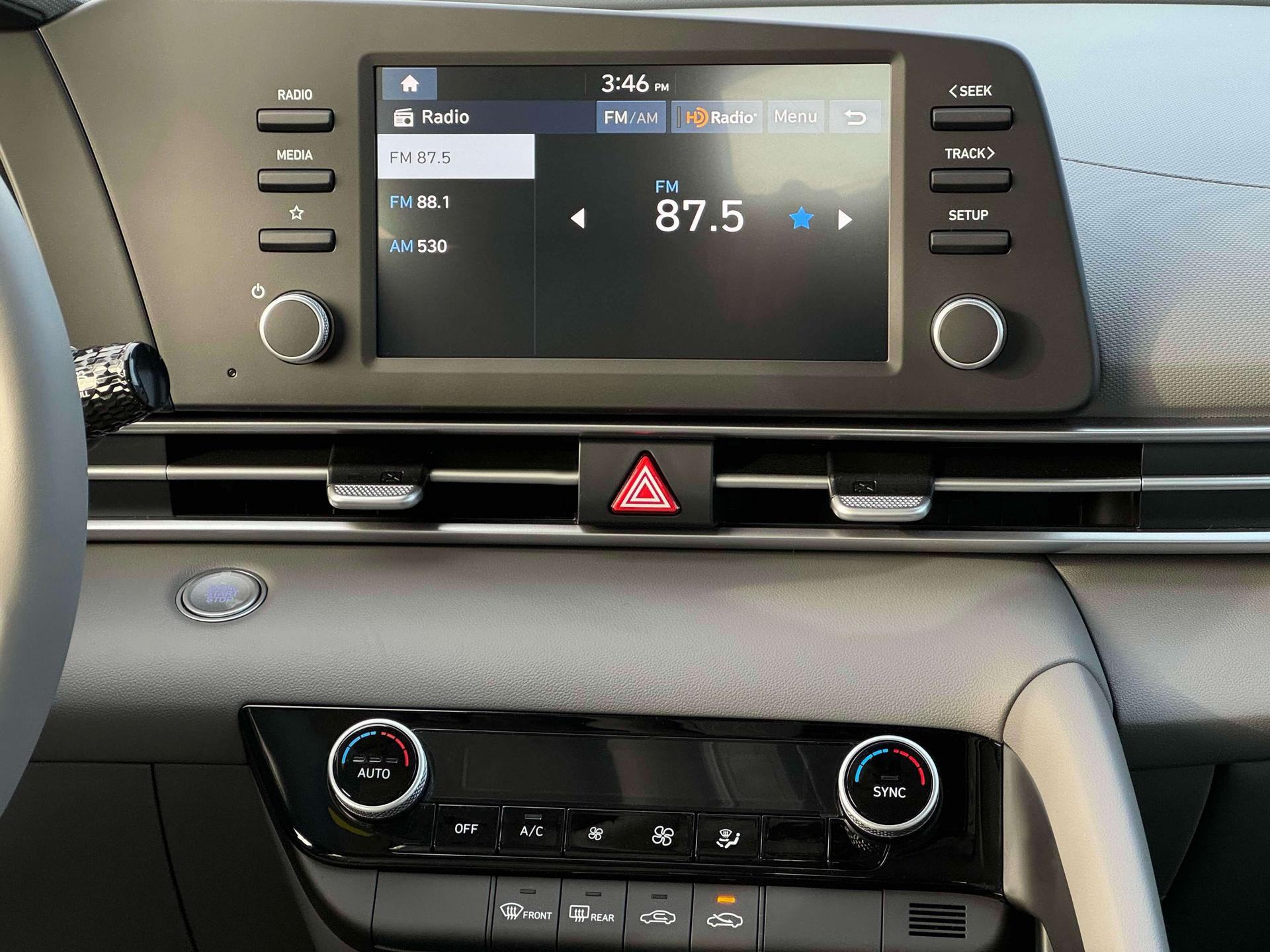 2025 Hyundai ELANTRA SEL Sport