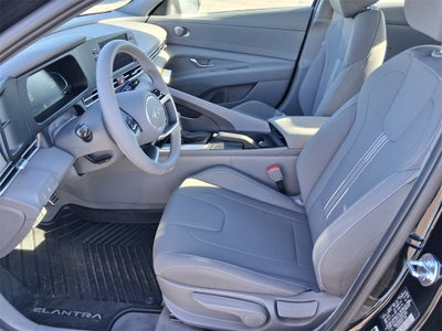2025 Hyundai ELANTRA SEL Sport