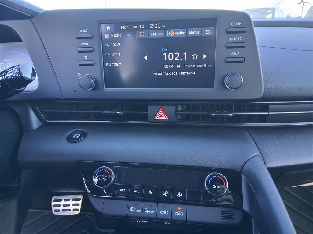 2025 Hyundai ELANTRA SEL Sport