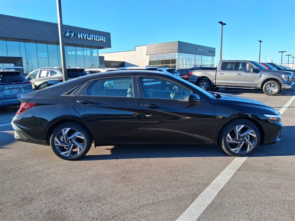 2025 Hyundai ELANTRA SEL Sport