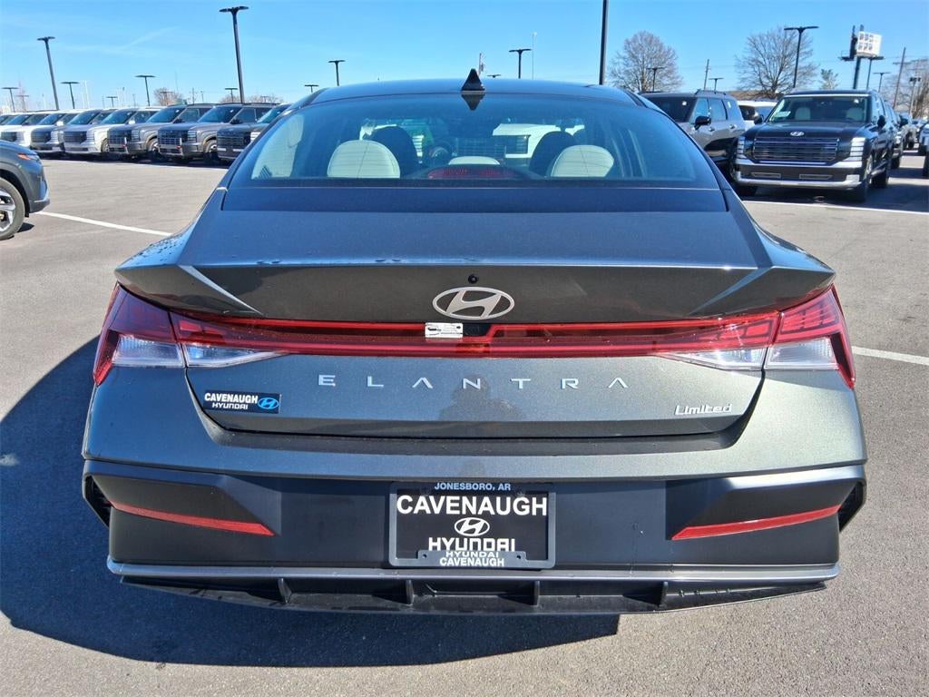 2025 Hyundai ELANTRA Limited