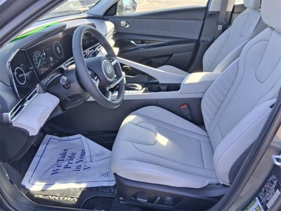 2025 Hyundai ELANTRA Limited