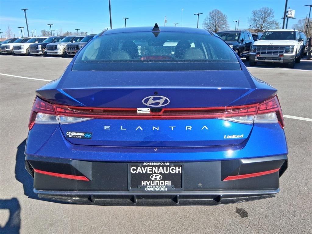 2025 Hyundai ELANTRA Limited