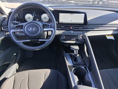 2025 Hyundai ELANTRA SEL Convenience