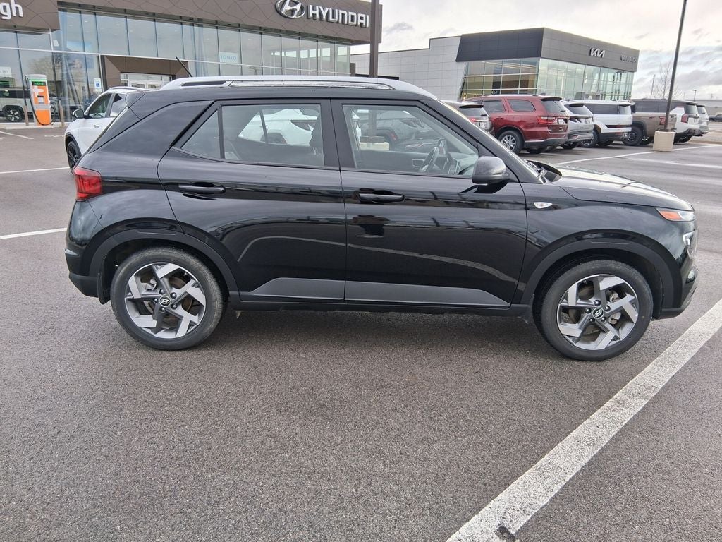 2025 Hyundai VENUE SEL