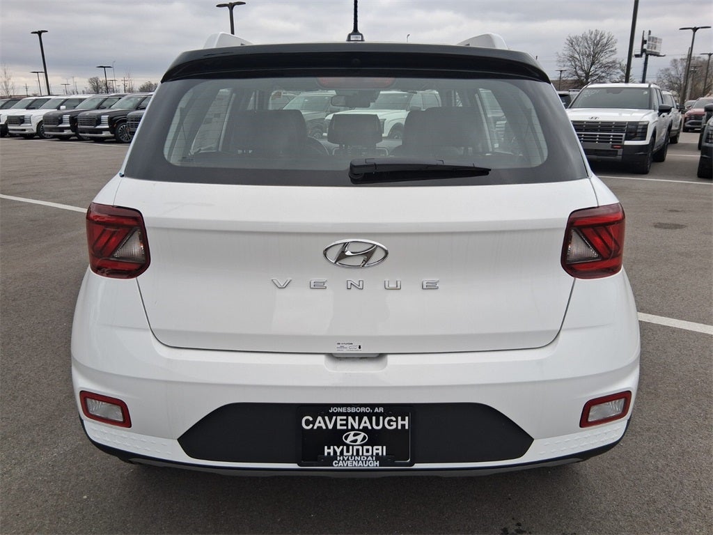 2026 Hyundai VENUE SEL W/Two-Tone Roof