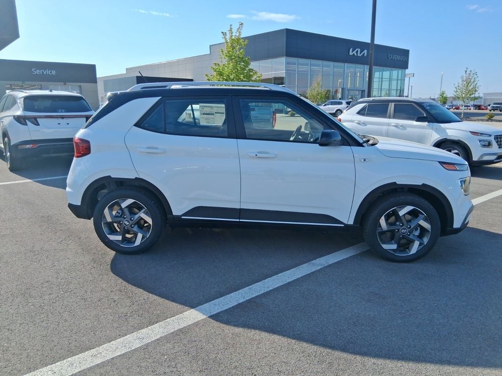 2026 Hyundai VENUE SEL W/Two-Tone Roof