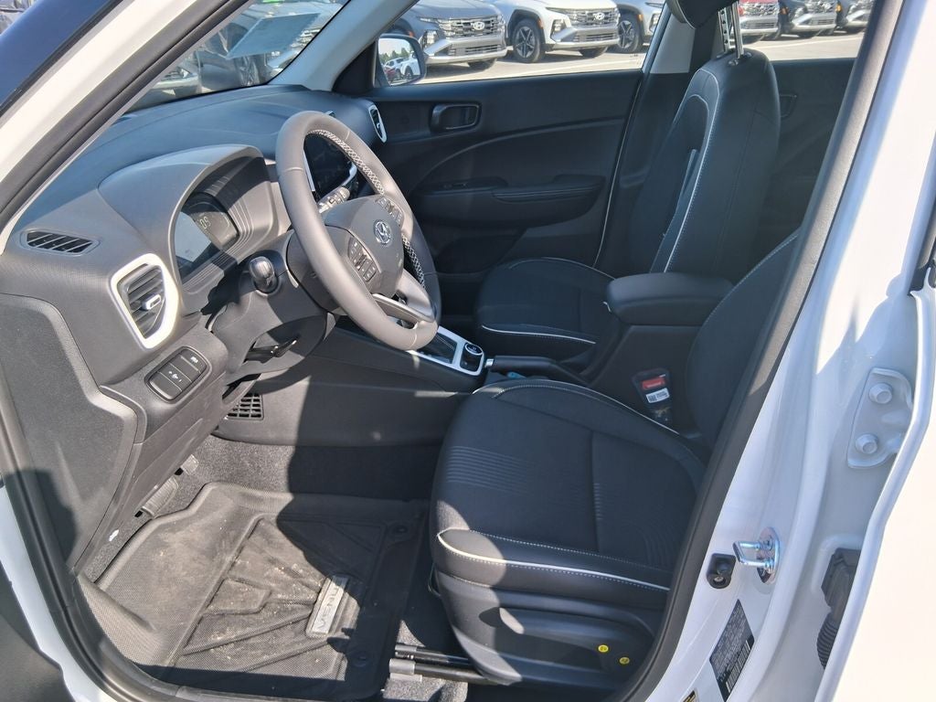 2026 Hyundai VENUE SEL W/Two-Tone Roof