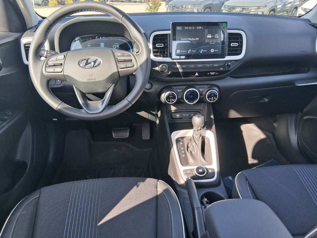 2026 Hyundai VENUE SEL W/Two-Tone Roof